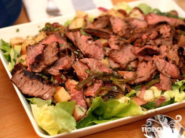 Steak with potato salad