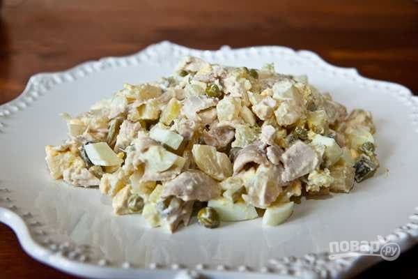 Сталічны салат з курыцай