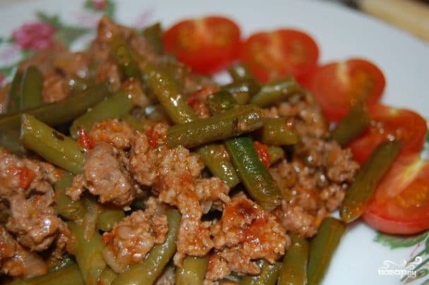 Фасоль стручкова з фаршем