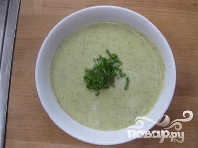 Суп-пюре з брокалі і сырам стылтон