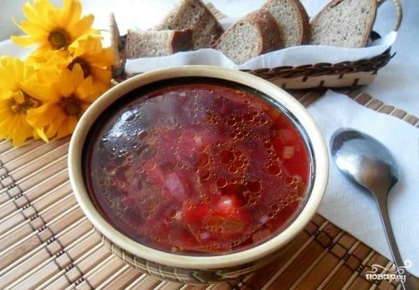 Суп із бурякового ботви