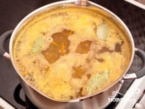 Kufte soup with meatballs