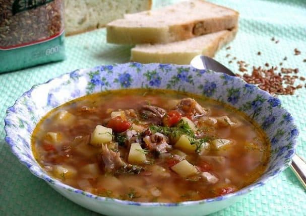 Rice soup with pork