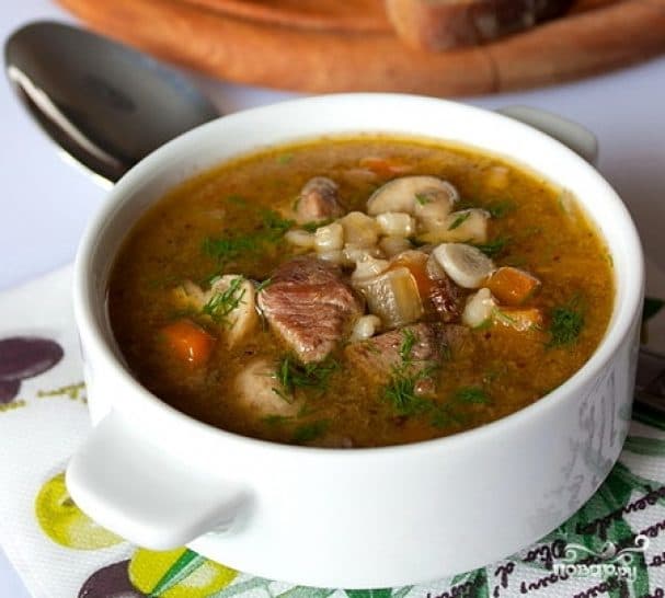 Soup with mushrooms and meat