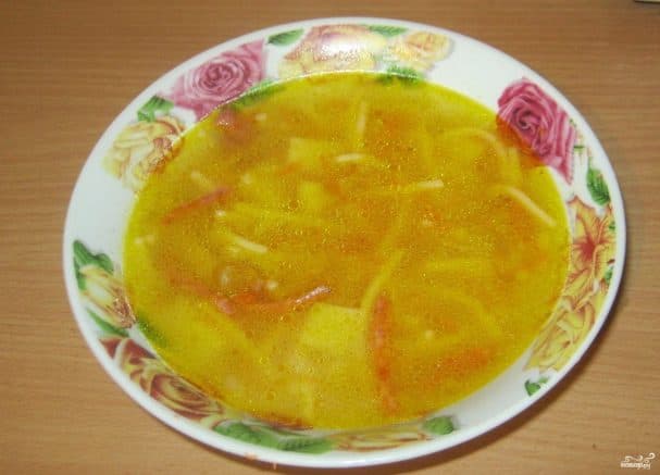 Soup with sausage and vermicelli