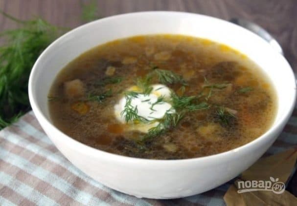 Soup with wild mushrooms