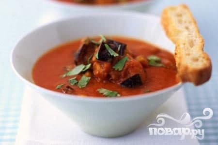 Soup with tomatoes and eggplants