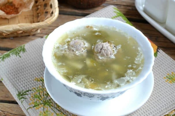 Шчавёлевы суп з цмокамі