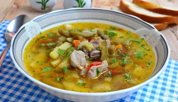 Суп із свининою та овочами