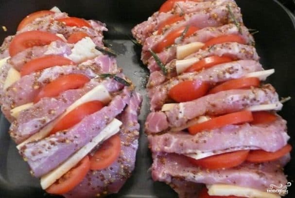 Pork with tomatoes