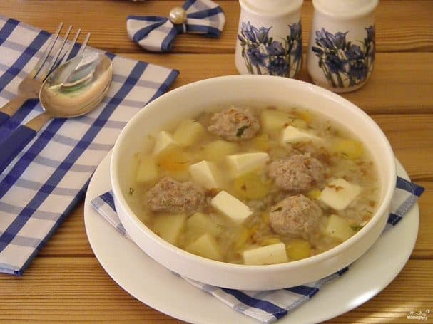 Сырный суп с фрикадельками