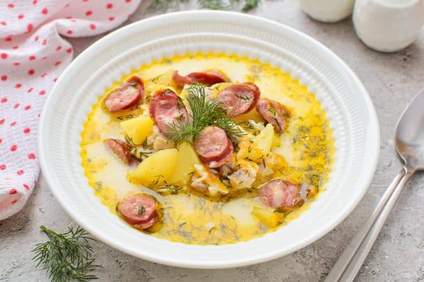 Cheese soup with smoked meats