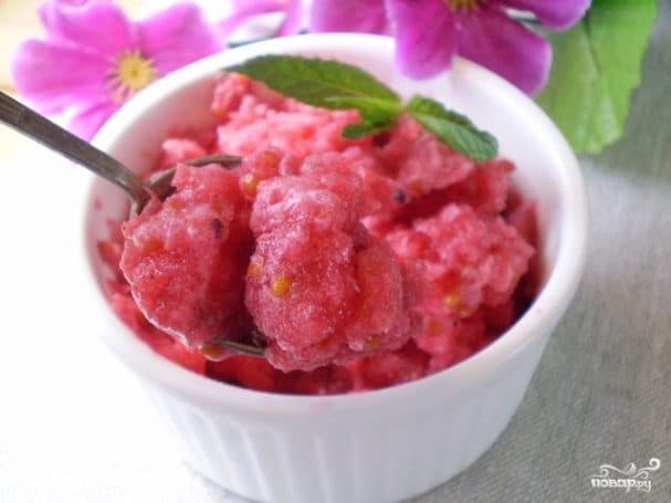 Raw food ice cream