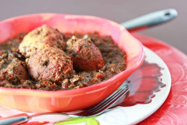Meatballs in clay pots