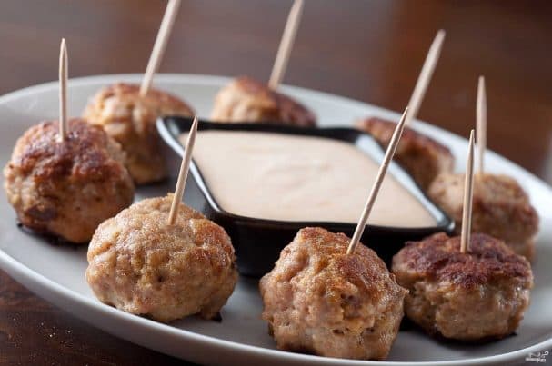 Meatballs in mayonnaise