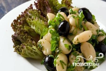 Warm white bean salad