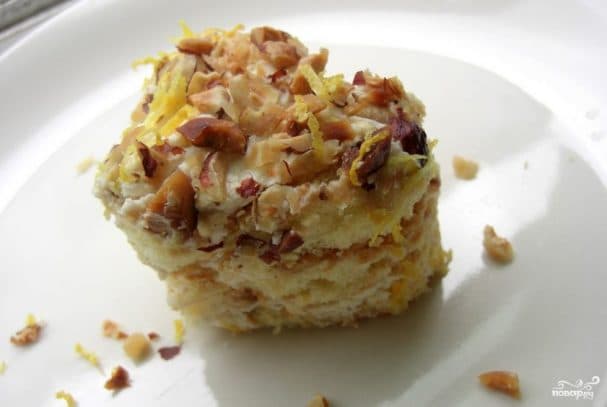 Tiramisu with nuts