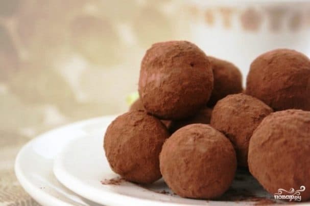 Truffles with dried fruits and nuts
