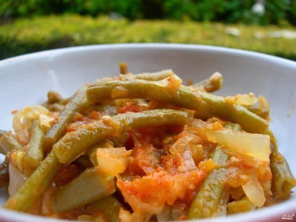 Тушкована стручкова квасоля