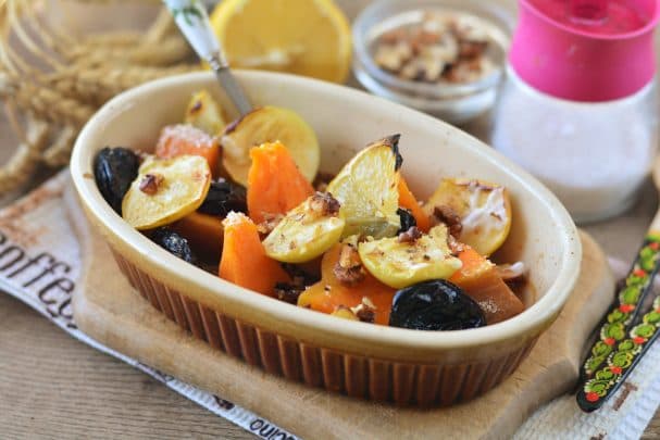 Pumpkin with prunes in the oven