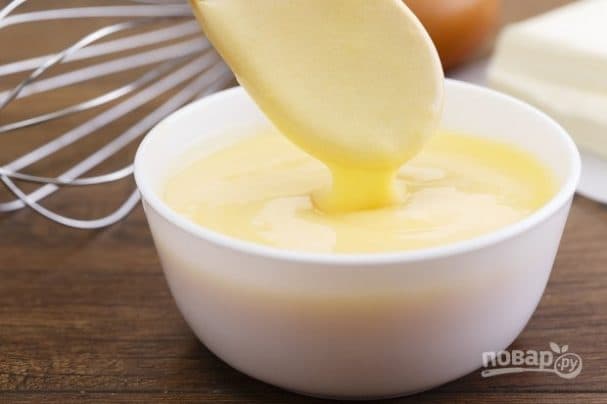 Vanilla cream on milk