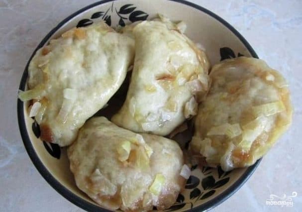 Вареники с капустой на пару