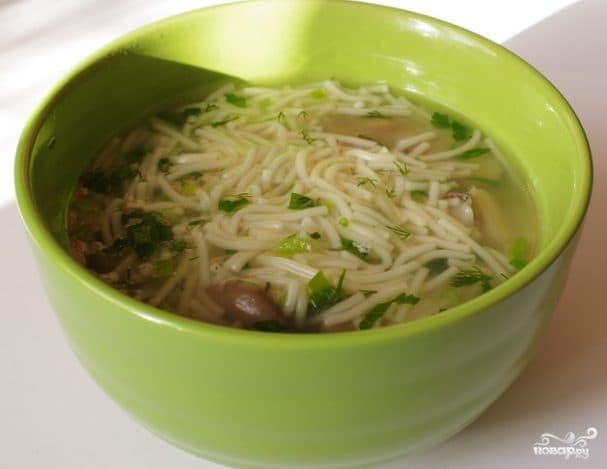 Vegetarian soup with noodles
