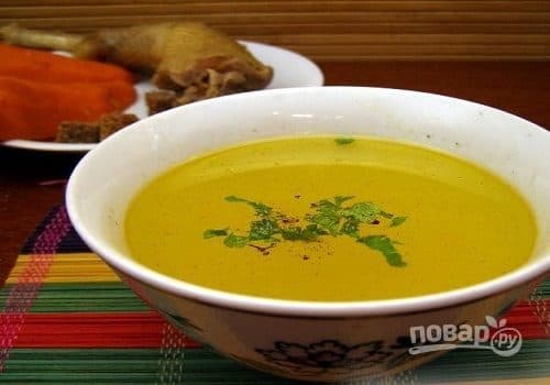 Смачны курыны бульён