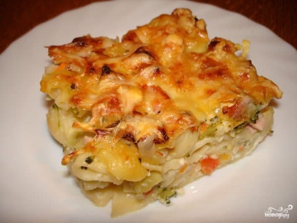 Pasta casserole with chicken