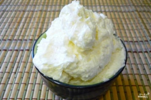 Custard cream with semolina