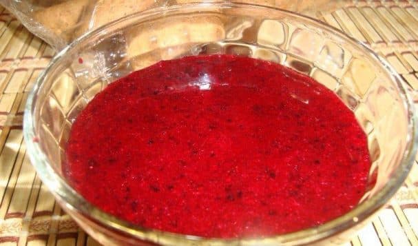 Земляника, протертая с сахаром