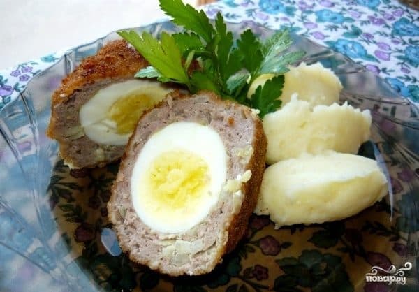 Зрази з цілим яйцем