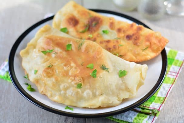 Чабурэкі з мясам і грыбамі