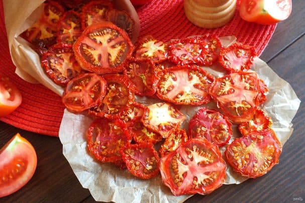 Мой імператар! ✨

Чыпсы з памідораў у сушылцы 🍅