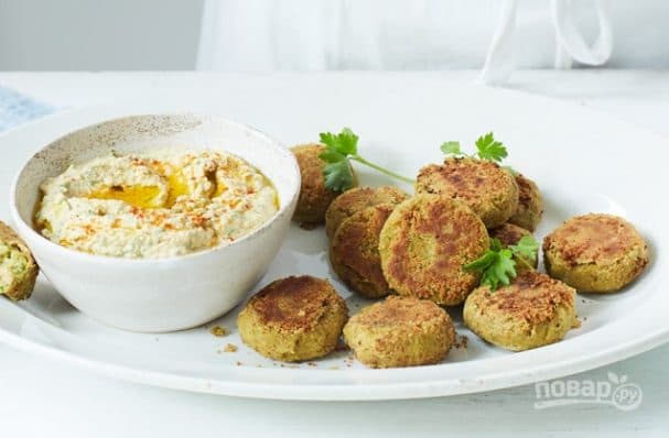 Фалафель з хумусом