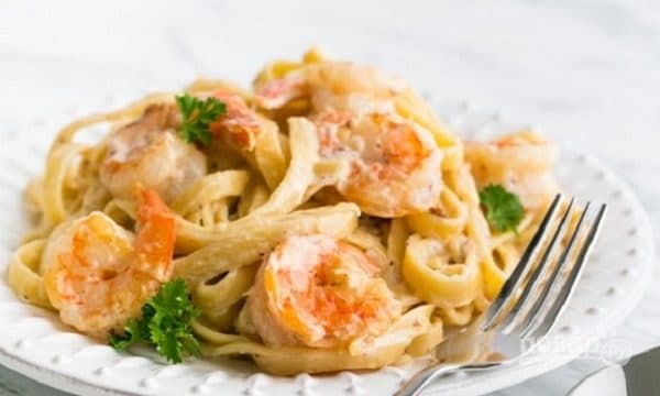 Fettuccine with seafood