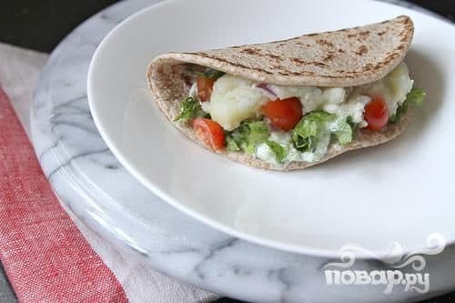 Гірос із картоплею та сиром фета