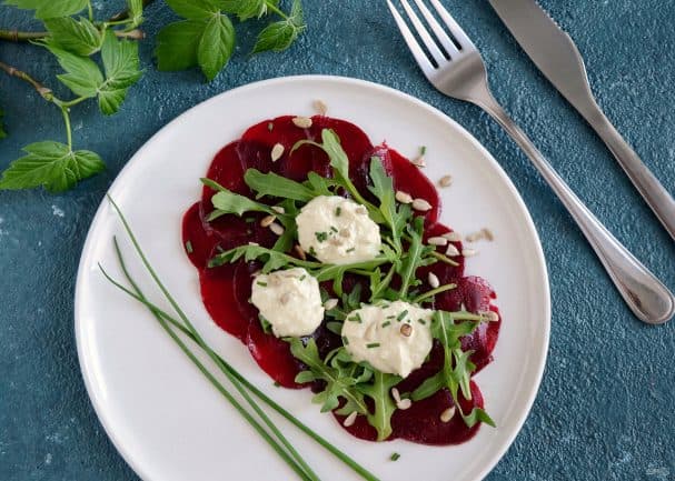 Carpaccio with arugula