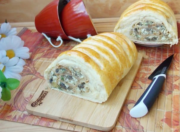 Кулебяка з грыбамі і яйкамі