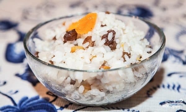 Кутья из риса с изюмом