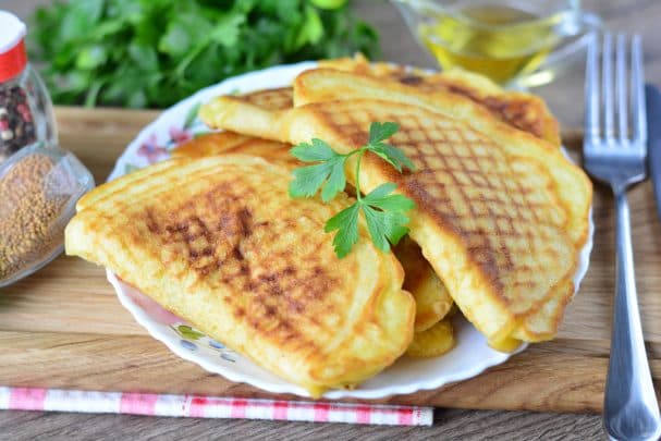 Lazy Chebureki with Kefir and Minced Meat