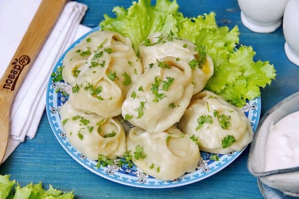 Meat and onion manty