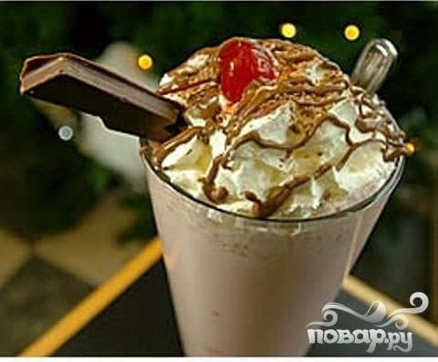 Малочны коктэйль з шакаладам і мятаю