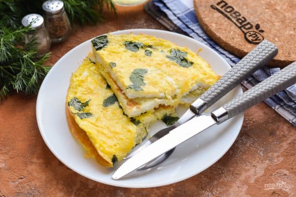 Omelette with mint