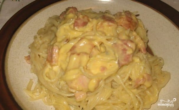 Паста сьмятанкай