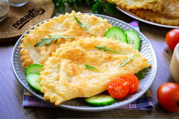 Pizza in a cheburek