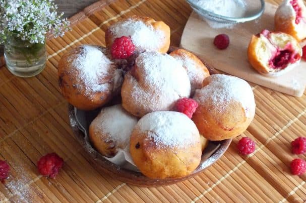 Raspberry donuts