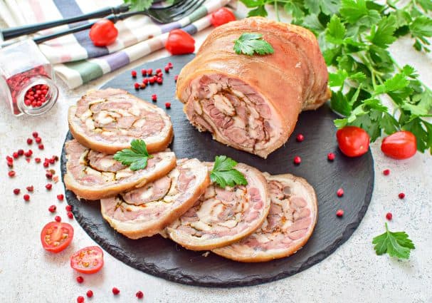 Рулет з рульки з куркою