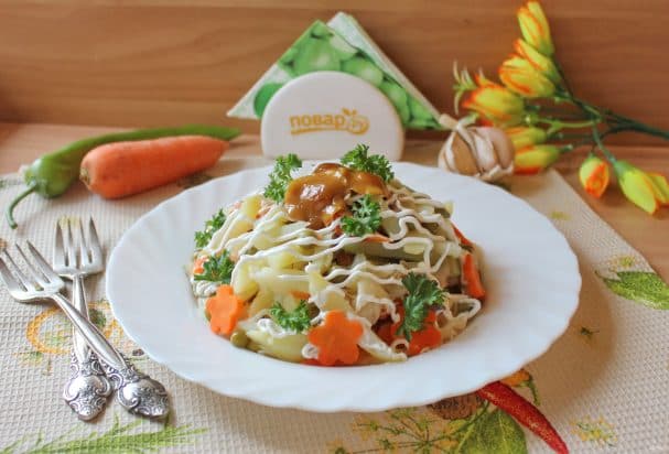 Салат с грибами