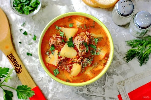 Harcho soup with canned meat